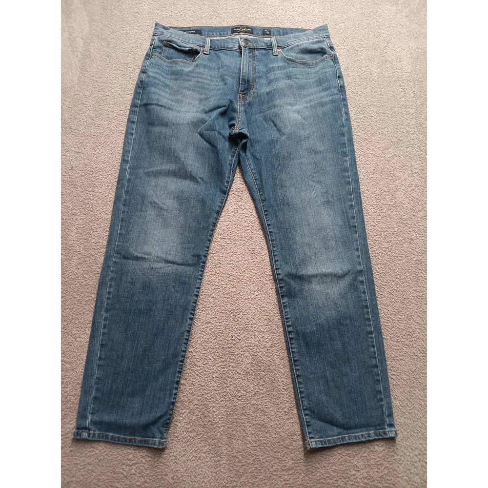 Lucky Brand 221 Straight Jeans‎ Men 38x32 Blue Medium Wash Faded Whiskered